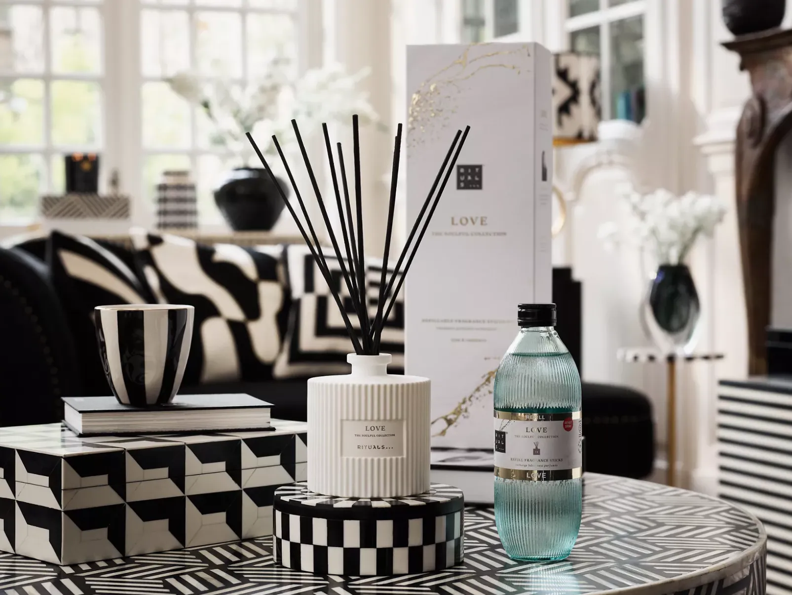 Rituals Love Refillable Fragrance Sticks Set